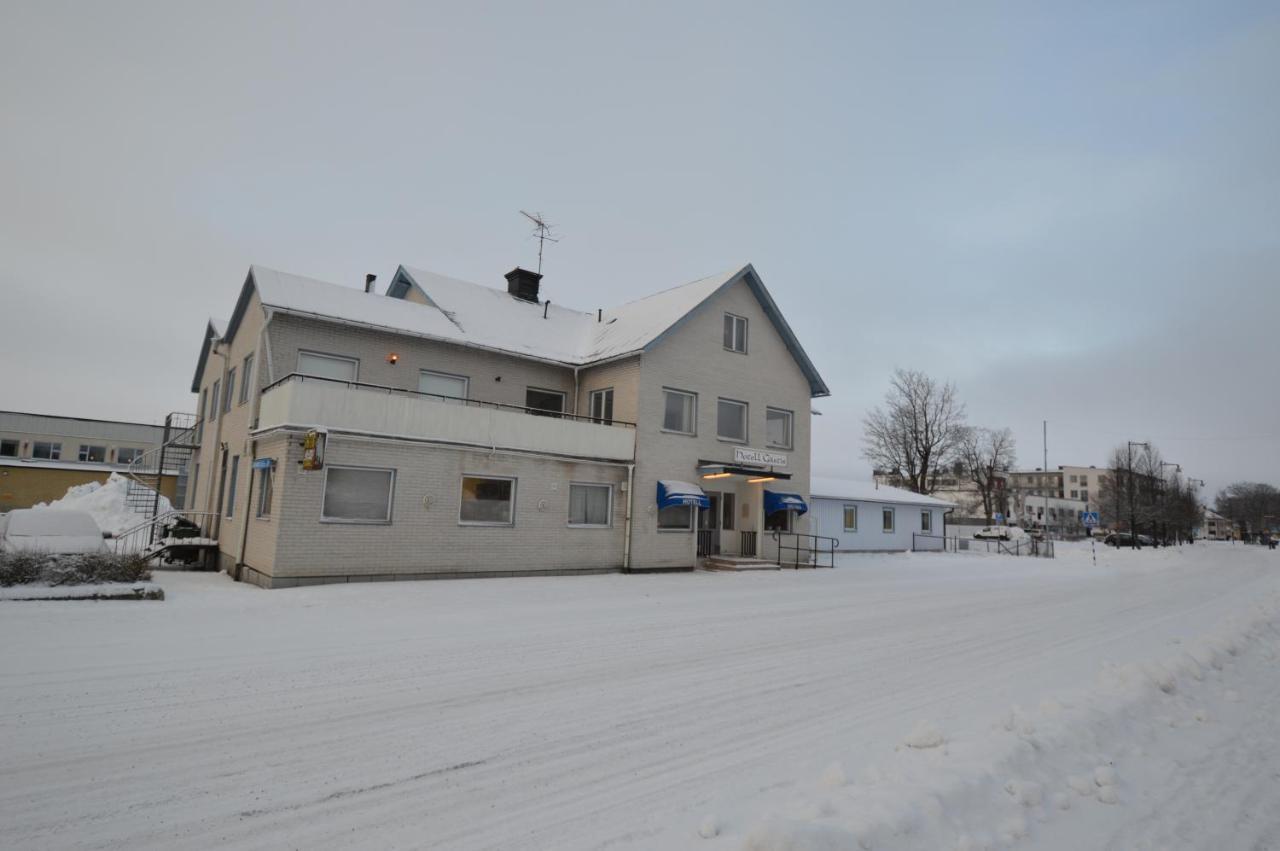 Hotell Gaestis Tierp Exterior foto
