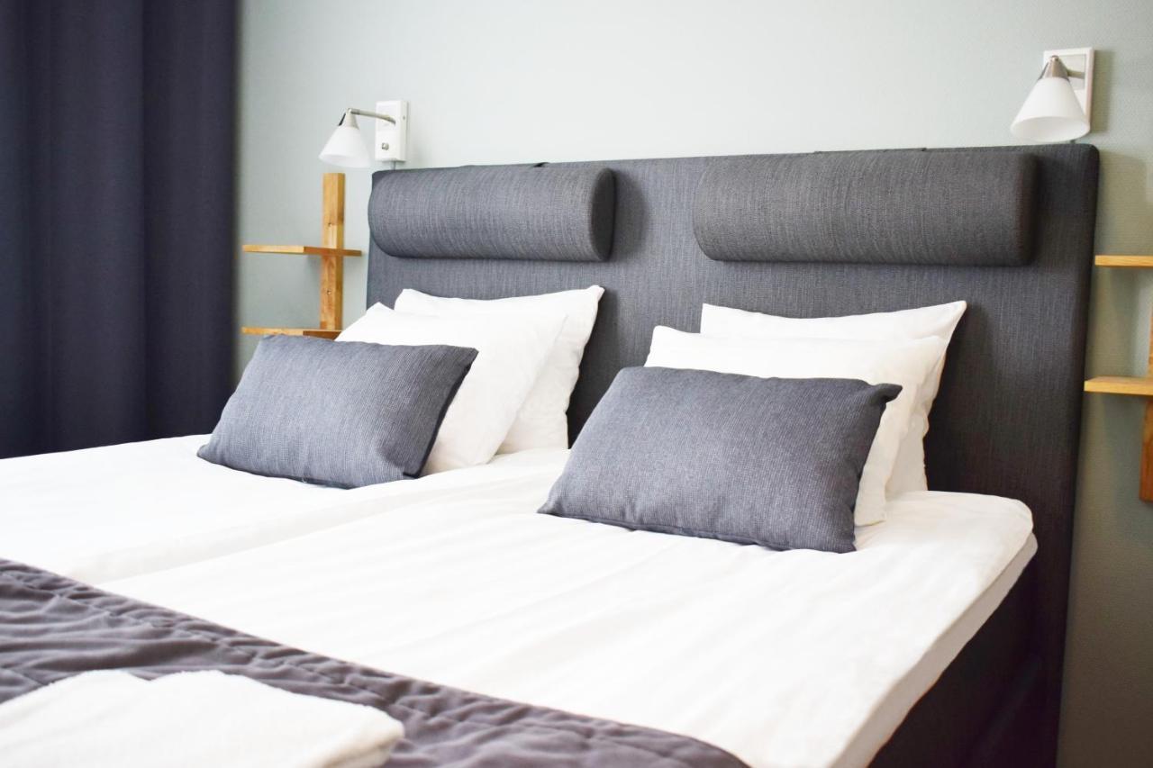 Hotell Gaestis Tierp Exterior foto